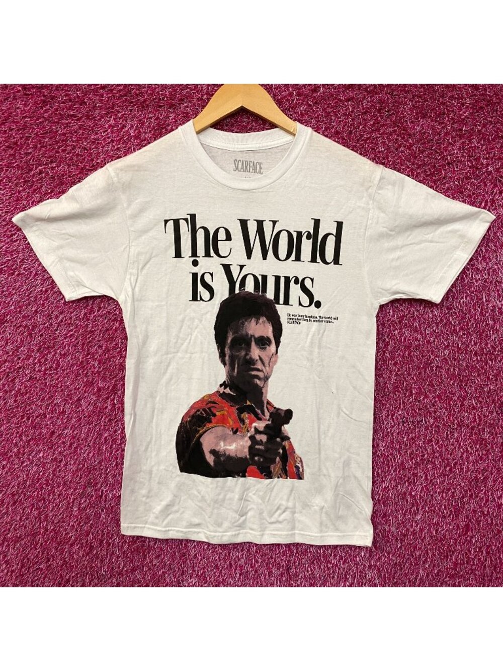 Scarface "The World is Yours" Graphic T-Shirt Small